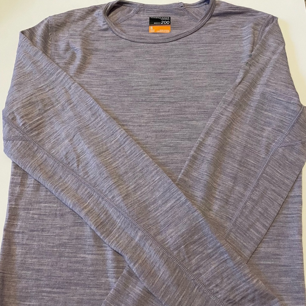 Icebreaker Merino Bodyfit 200 full sleeved shirt,  women’s small, light purple